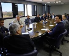 O governador Carlos Massa Ratinho Junior se reuniu nesta quarta-feira (9), em Brasília, com a diretoria da Infraero para discutir uma parceria que busca modernizar os aeroportos regionais do Paraná.  Foto: Jonathan Campos/AEN