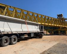 Transporte de vigas para pontes da Rodovia dos Minérios segue até o dia 22 Foto: DER-PR