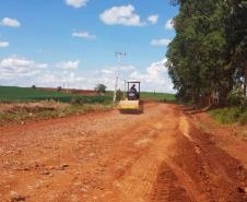 PR-553 - Assinado o contrato de conservação da rodovia entre Mamborê e Luiziana Foto: DER-PR