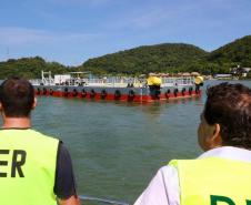 Obra da Ponte de Guaratuba-Matinhos recebe nova balsa de apoio marítimo  Foto: Rodrigo Félix Leal/SEILPR