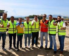 Obra da Ponte de Guaratuba-Matinhos recebe nova balsa de apoio marítimo  Foto: Rodrigo Félix Leal/SEILPR