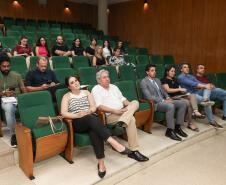 Técnicos do DER/PR apresentaram detalhes da obra nesta terça. Foto: Rodrigo Félix Leal / SEIL