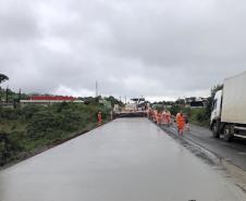 Começa a etapa de concretagem da rodovia entre Palmas e Clevelândia Foto: DER