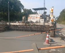 Em quatro meses, pavimentação em concreto entre Palmas e Clevelândia passa de 40%