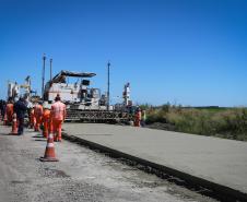 Pavimentação em concreto da PRC-280 avança 1 Km por dia.  Palmas, 20/12/2021