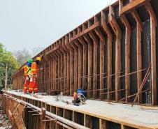 Construção das vigas Rodovia das Cataratas