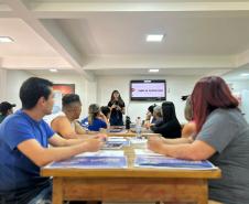Portos do Paraná oferece aulas de inglês aos comerciantes com foco nos turistas de cruzeiros