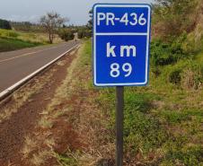 DER/PR melhora sinalização viária da PR-436 em Bandeirantes