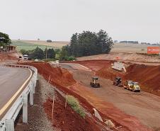 PR-445 terá pare e siga nos próximos dias para içamento de vigas em pontes e viadutos - Ponte sobre o Rio Apucaraninha