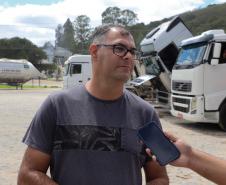 Nova Rodovia dos Minérios: duplicação transforma a vida de comerciantes e moradores. Na foto, Luciano Simioni, 47 anos.