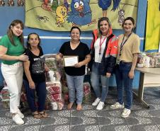 Cestas básicas sendo distribuídas em Paranaguá