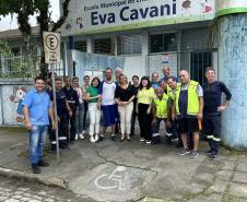 Cestas básicas sendo distribuídas em Paranaguá