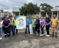 Cestas básicas sendo distribuídas em Paranaguá