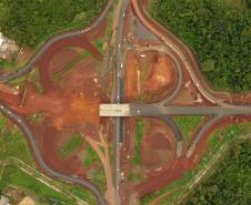 Imagem aérea das obras na Perimetral Leste de Foz