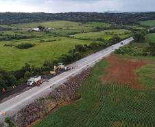 Obras na pista de concreto da PRC-280