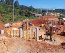 Obras de duplicação em concreto da Rodovia dos Minérios