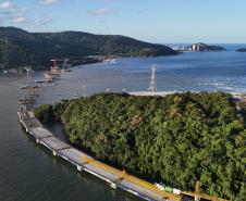 vista aerea da obra da ponte