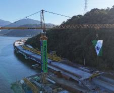 vista aerea da obra da ponte
