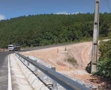 Obra emergencial em rodovia de Rio Branco do Sul