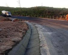 Obra emergencial em rodovia de Rio Branco do Sul