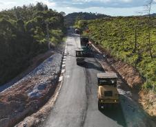 Obra emergencial em rodovia de Rio Branco do Sul
