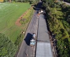 Obras da rodovia de concreto no Sudoeste