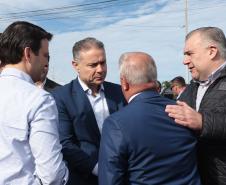 O governador Carlos Massa Ratinho Junior e o ministro dos Transportes, Renan Filho, participam nesta quarta-feira (18) do anúncio do início da duplicação do Contorno Norte de Curitiba.