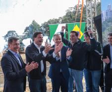 O governador Carlos Massa Ratinho Junior e o ministro dos Transportes, Renan Filho, participam nesta quarta-feira (18) do anúncio do início da duplicação do Contorno Norte de Curitiba.