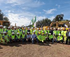 O governador Carlos Massa Ratinho Junior e o ministro dos Transportes, Renan Filho, participam nesta quarta-feira (18) do anúncio do início da duplicação do Contorno Norte de Curitiba.
