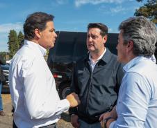O governador Carlos Massa Ratinho Junior e o ministro dos Transportes, Renan Filho, participam nesta quarta-feira (18) do anúncio do início da duplicação do Contorno Norte de Curitiba.