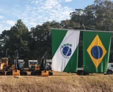 O governador Carlos Massa Ratinho Junior e o ministro dos Transportes, Renan Filho, participam nesta quarta-feira (18) do anúncio do início da duplicação do Contorno Norte de Curitiba.