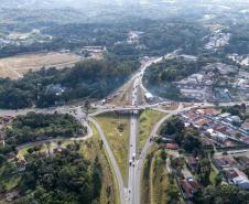 O governador Carlos Massa Ratinho Junior e o ministro dos Transportes, Renan Filho, participam nesta quarta-feira (18) do anúncio do início da duplicação do Contorno Norte de Curitiba.