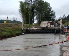 Obras de Concretagem da rodovia entre Clevelândia e Pato Branco