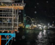 Obras noturnas na Ponte de Guaratuba 
