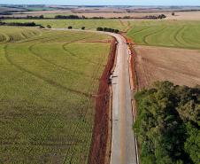 pavimentação em concreto da PR-180