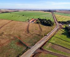 pavimentação em concreto da PR-180