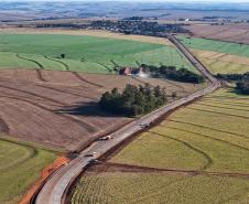 pavimentação em concreto da PR-180
