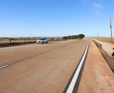 pavimentação em concreto da PR-180