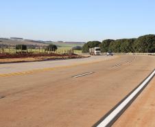 pavimentação em concreto da PR-180