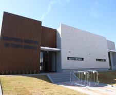 fachada do aeroporto de Campo Mourão