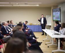 Governador apresenta potenciais de infraestrutura do Paraná a empresários espanhóis