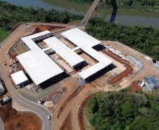 Obras perimetral Leste