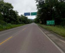 Rodovia entre Garuva e Guaratuba.