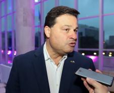 Secretário de Estado de Infraestrutura e Logística do Paraná e presidente do Comitê Gestor BIM, Sandro Alex, concedendo entrevista