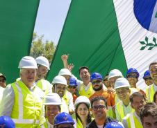 pessoas posando para foto