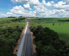 PR-151 entre Ponta Grossa e Palmeira, obra de restauração em concreto (whitetopping)