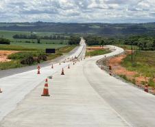 PR-151 entre Ponta Grossa e Palmeira, obra de restauração em concreto (whitetopping)