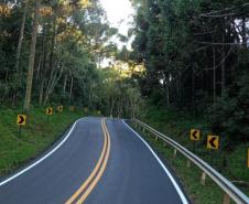 Campina do Simão recebe serviços de conservação em rodovia de acesso