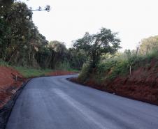 Com apoio do Estado, Teixeira Soares pavimenta centenária Estrada da Gruta