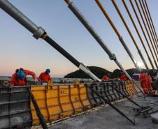 Conexão para a história: "beijo da ponte" garante ligação por terra entre Guaratuba e Matinhos